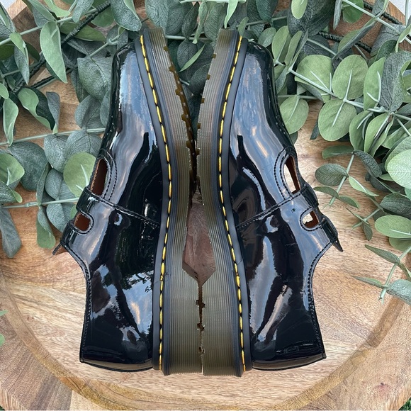 NEW Dr. Martens - 8065 Patent Leather Mary Jane Oxford Shoes 9 - Picture 7 of 15